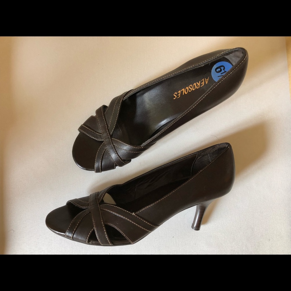 Aerosoles Genuine Leather Peep Toed Heels